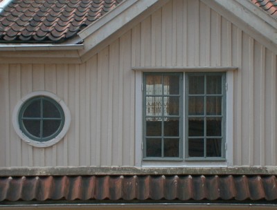 tumba hus 03.04.JPG